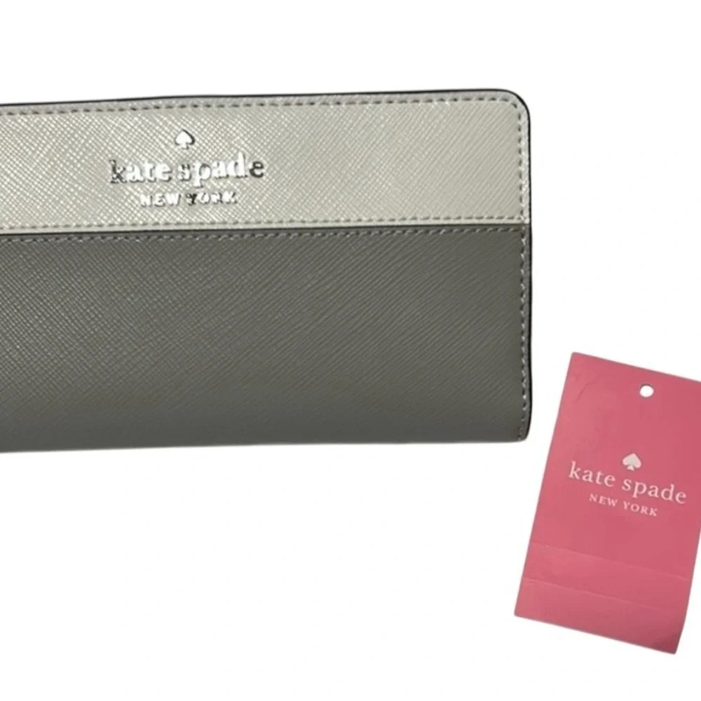 ♠️ Kate Spade ♠️ NWT Gray and White Long Wallet
